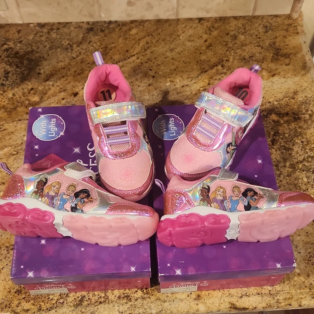 DISNEY PRINCESS LIGHT-UP Sneakers.  NEW In Box! Tiana Arial Cinderella & Jasmine